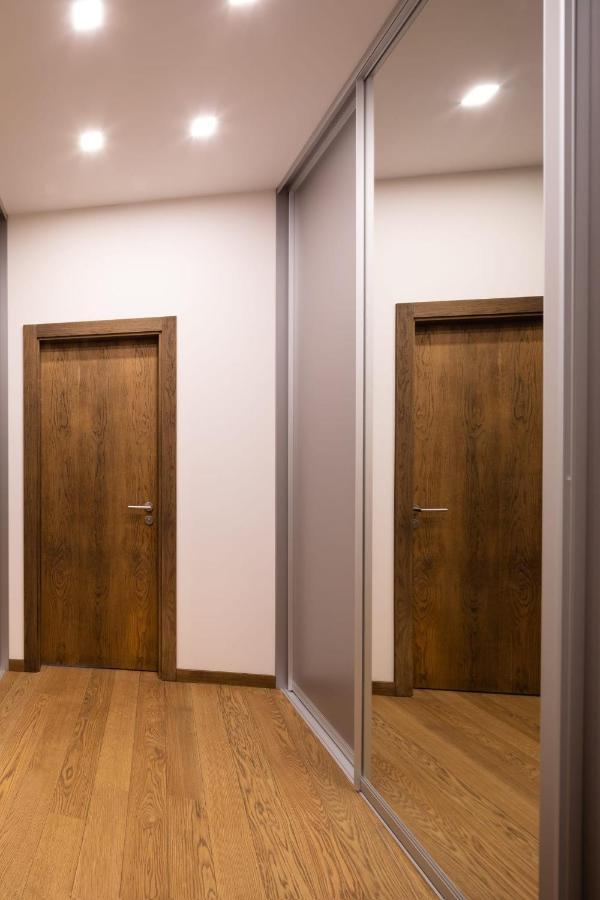 Riga Riverside Spacious One Bedroom Apartment Esterno foto