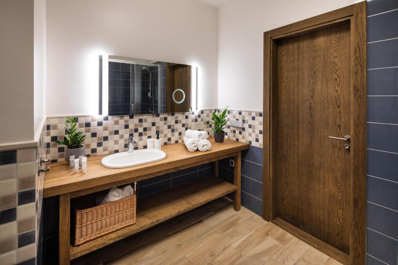 Riga Riverside Spacious One Bedroom Apartment Esterno foto